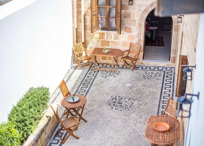 Hotel Casalindos Festa 3*