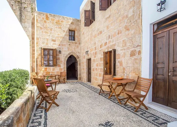 Casalindos Festa Lindos (Rhodes)