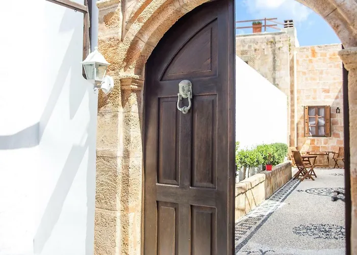 Hotel Casalindos Festa 3*